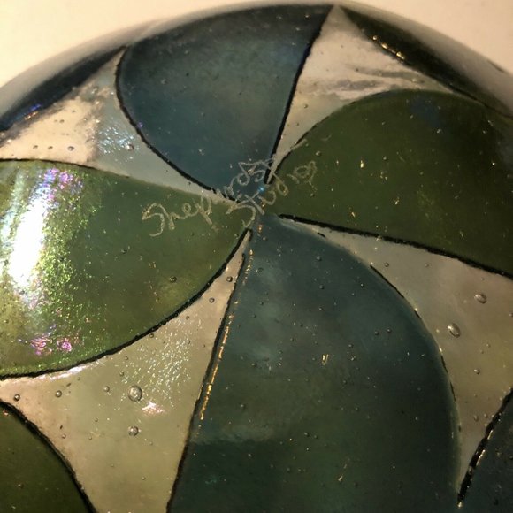 Shepardson Studios iridescent Glass Square 6"x 6" Plate - Picture 6 of 9